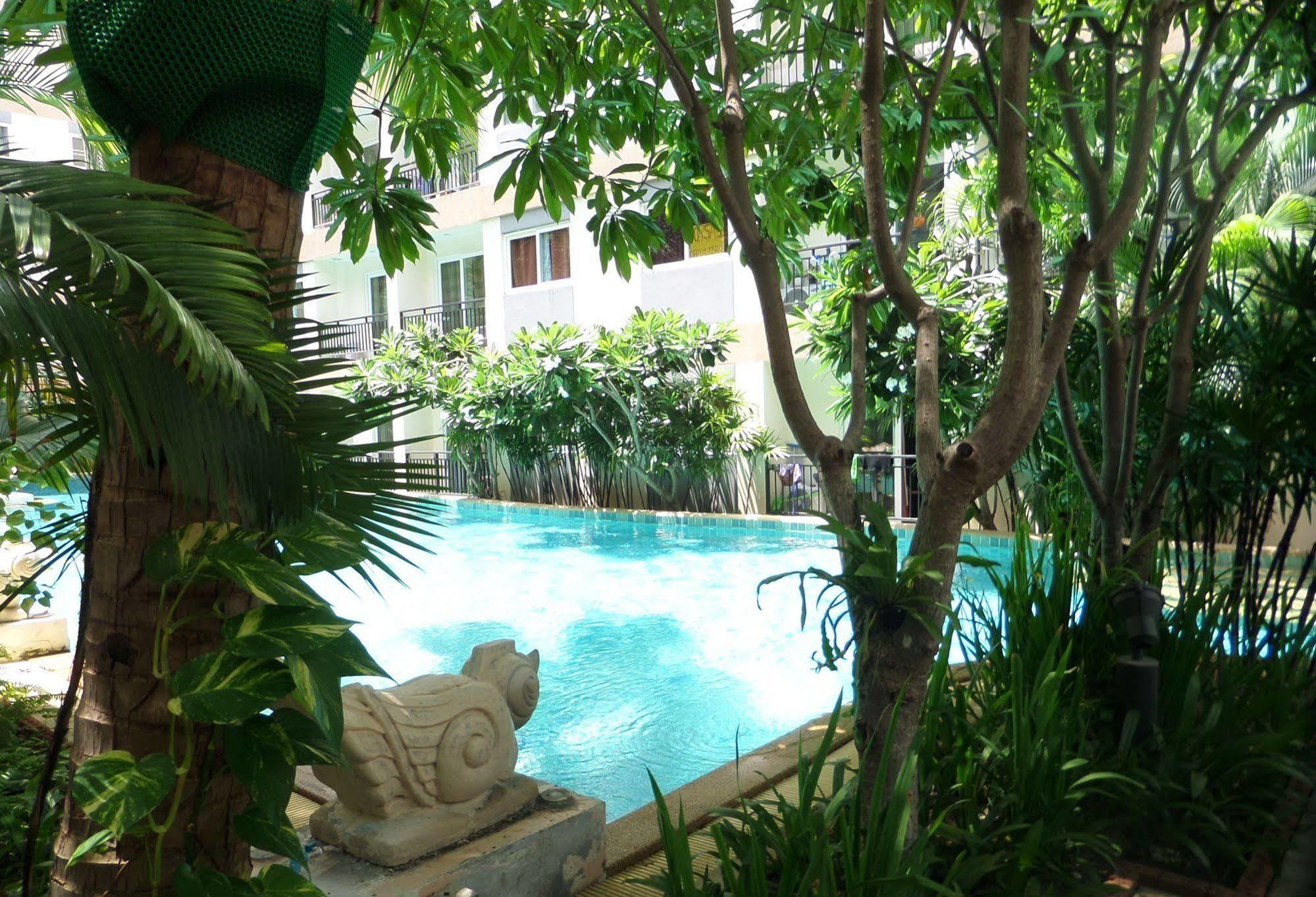 Park Lane Resort By West Joint Venture Jomtien Beach Exterior foto