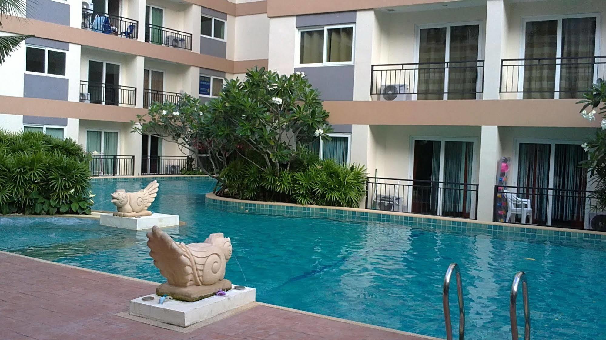 Park Lane Resort By West Joint Venture Jomtien Beach Exterior foto